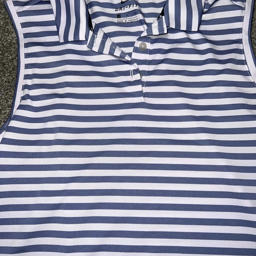 Women's Nike golf shirt tank top size small dri-fit blue and white